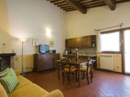 Belvilla by OYO Beautiful Farmhouse With Garden