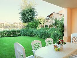 Nice Apartment on Ground Floor near Peschiera