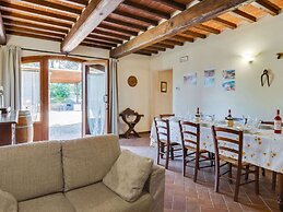 Belvilla by OYO Fienile Sonia