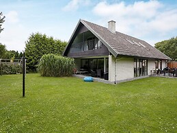 12 Person Holiday Home in Vaeggerlose