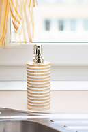 Apartment Warsaw Niecala by Renters