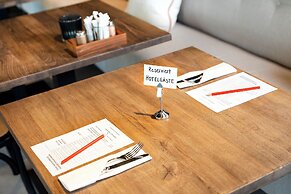 Giessen Hotel & Coffeehouse