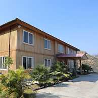 Le ROI Floating Huts & Eco Rooms