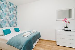 Old Town Rakowicka by Renters