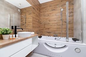 Old Town Rakowicka by Renters