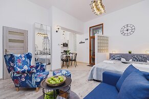 Zamenhofa Studio Kraków by Renetrs