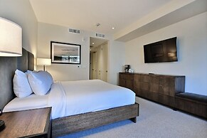 Modern Ski-in/out 2 BR in Canyons Village by RedAwning - Save 20% on 7