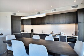 Modern Ski-in/out 2 BR in Canyons Village by RedAwning - Save 20% on 7