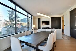 Modern Ski-in/out 2 BR in Canyons Village by RedAwning - Save 20% on 7