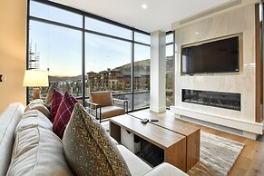 Mountain 1BR in Canyons Village-Ski in/ski out! by RedAwning - Save 20