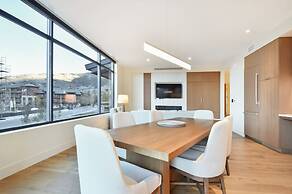 New & Luxury 2 BR in Canyons Village - Ski in/out! by RedAwning - Save