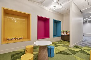 Ski in/out Modern 2BR Residence in Canyons Village by RedAwning - Save