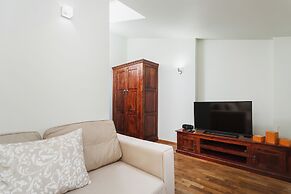 Amaretto Apartment Cracow by Renters