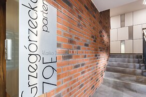 Apartments Claro II by Renters