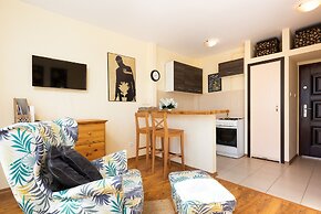 Apartments Warsaw Krucza by Renters