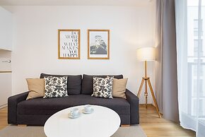 Apartment Warsaw Kasprzaka by Renters