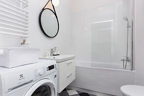 Apartment Warsaw Kasprzaka by Renters