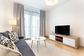 Apartment Warsaw Kasprzaka by Renters