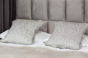 Apartments Warsaw Krochmalna by Renters