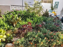 Amazing 2-bedroom Apartment Close to all Amenities