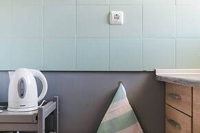 Amazing 2-bedroom Apartment Close to all Amenities