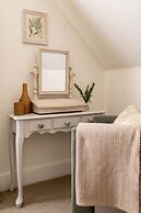 Magnolia Cottage