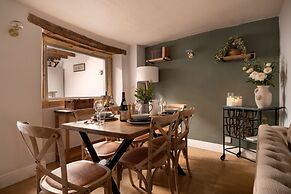 Magnolia Cottage
