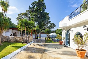 Bella Foresta Villa 2 Ixia