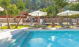 Bella Foresta Villa 2 Ixia