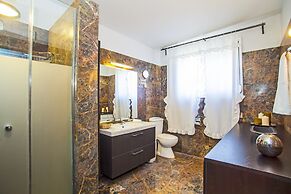 Bella Foresta Villa 2 Ixia