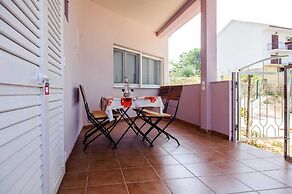 Apartment Nostalgija Podstrana