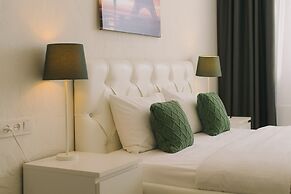 Abri Luxe Sky City