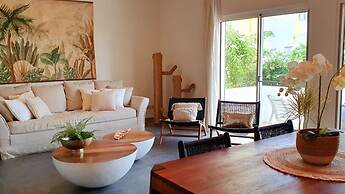 Coco's Beach House