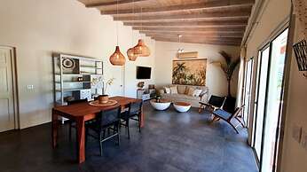 Coco's Beach House