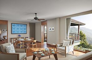 Taj Chia Kutir Resort & Spa Darjeeling