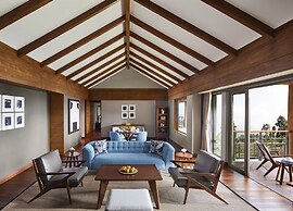 Taj Chia Kutir Resort & Spa Darjeeling