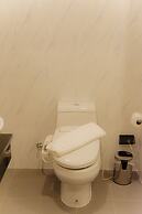 The Rizin Hotel Phratumnak