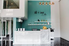 The Rizin Hotel Phratumnak