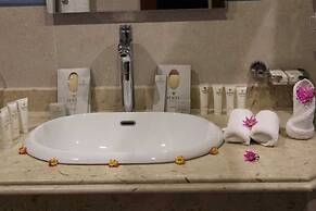 Royal Jewel Al Raml Hotel