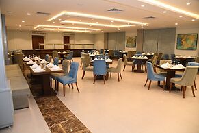Royal Jewel Al Raml Hotel