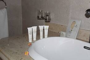 Royal Jewel Al Raml Hotel