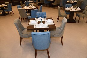 Royal Jewel Al Raml Hotel