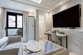 Hotel Moment SongJeong