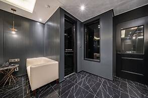 Hotel Moment SongJeong