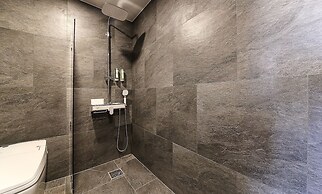 Hotel Moment SongJeong