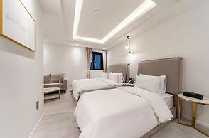 Hotel Moment SongJeong