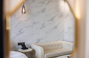 Hotel Moment SongJeong