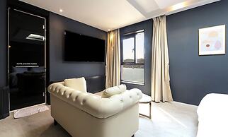 Hotel Moment SongJeong