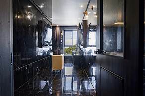 Hotel Moment SongJeong