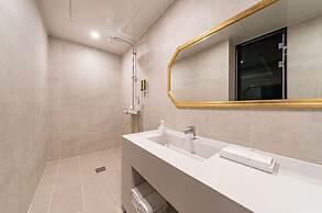 Hotel Moment SongJeong